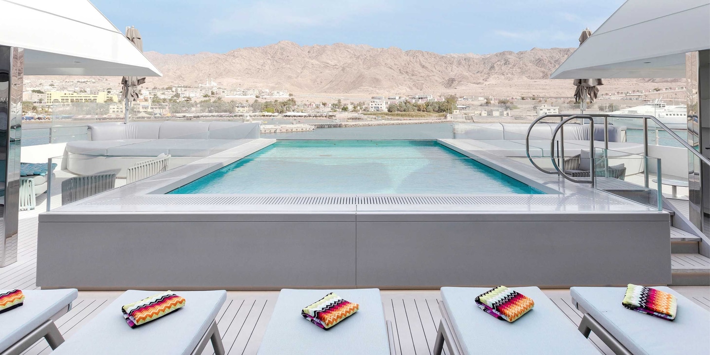 Emerarld Azzurra Aqua Pool