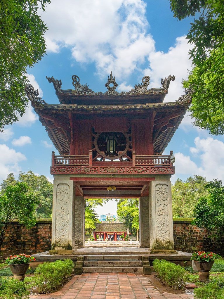 ARC banner with 2026-22027 brochure mobile