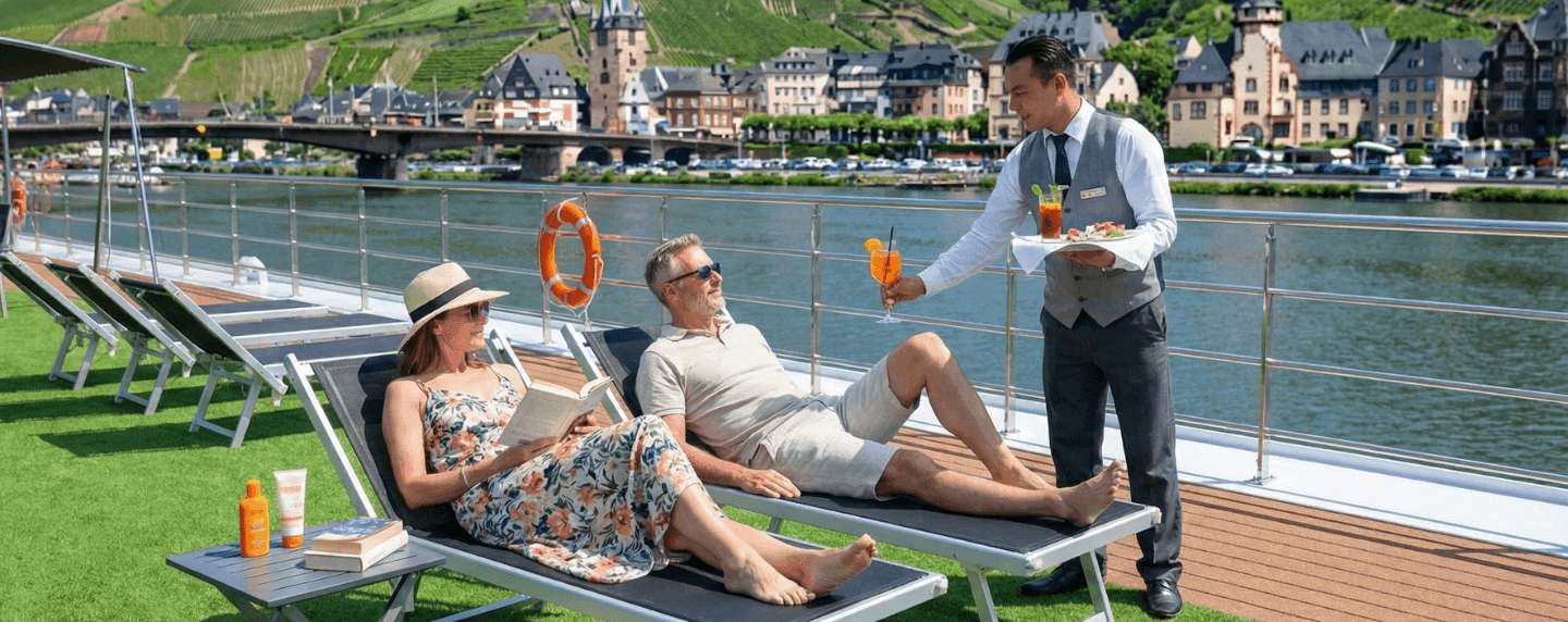 Scenic & Emerald Rewards Banner