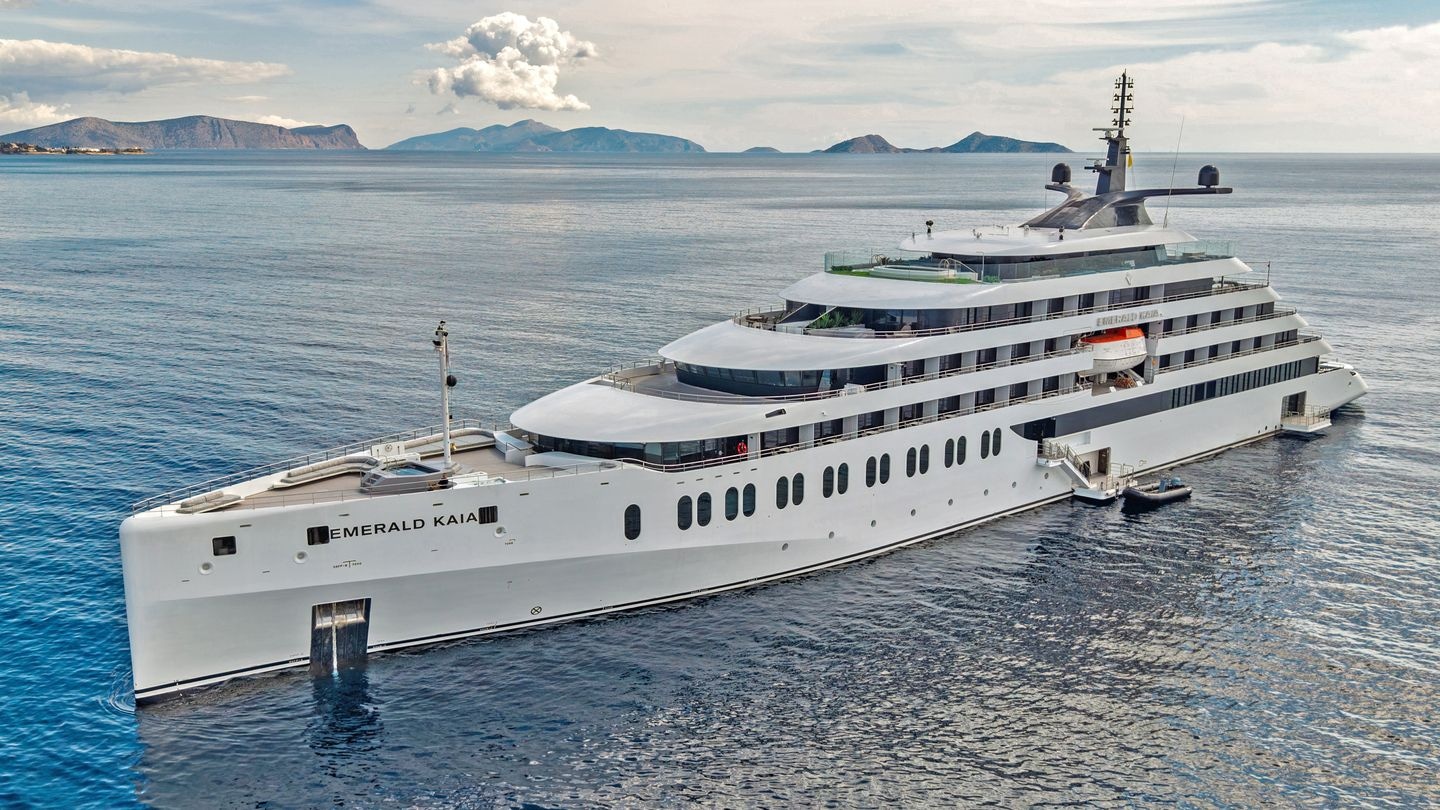 Emerald Kaia exterior