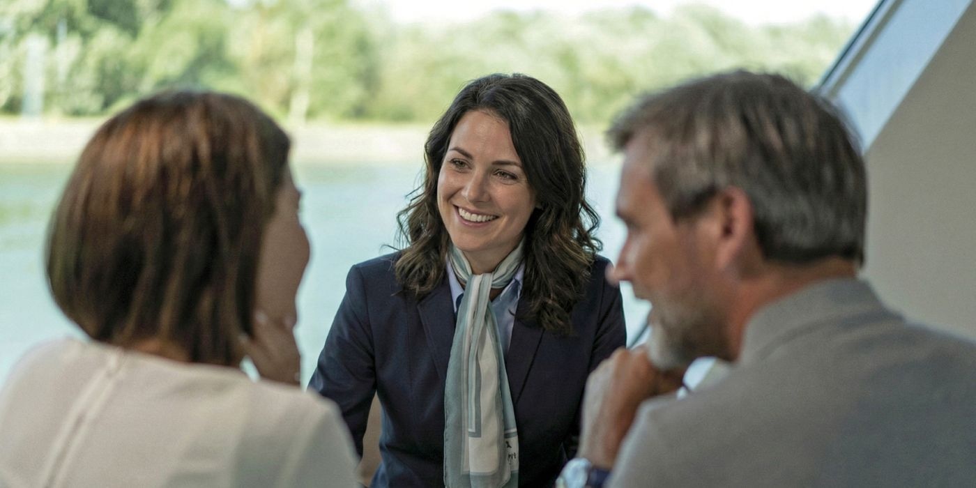 Cruise director with guests
